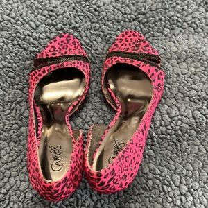 Carlos Santana pink cheetah shoes